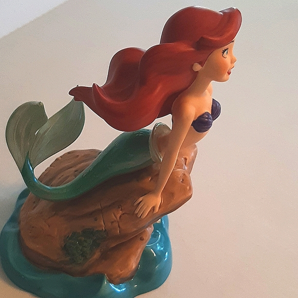 Disney's Ariel Figurine - Picture 3 of 6